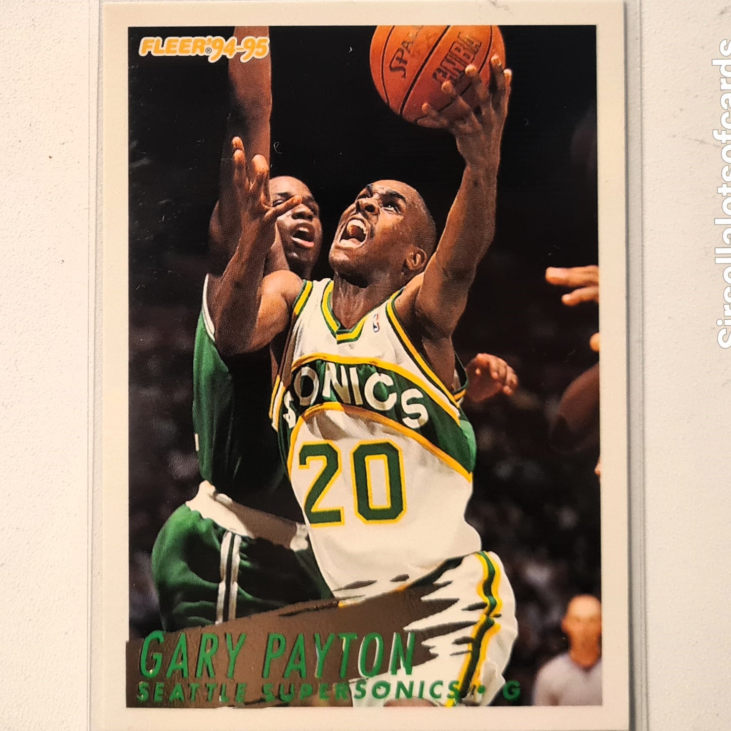 Gary Payton 1994 Fleer 94-95 Gold issue #215 NBA Basketball Seattle Super Sonics Excellent sleeved