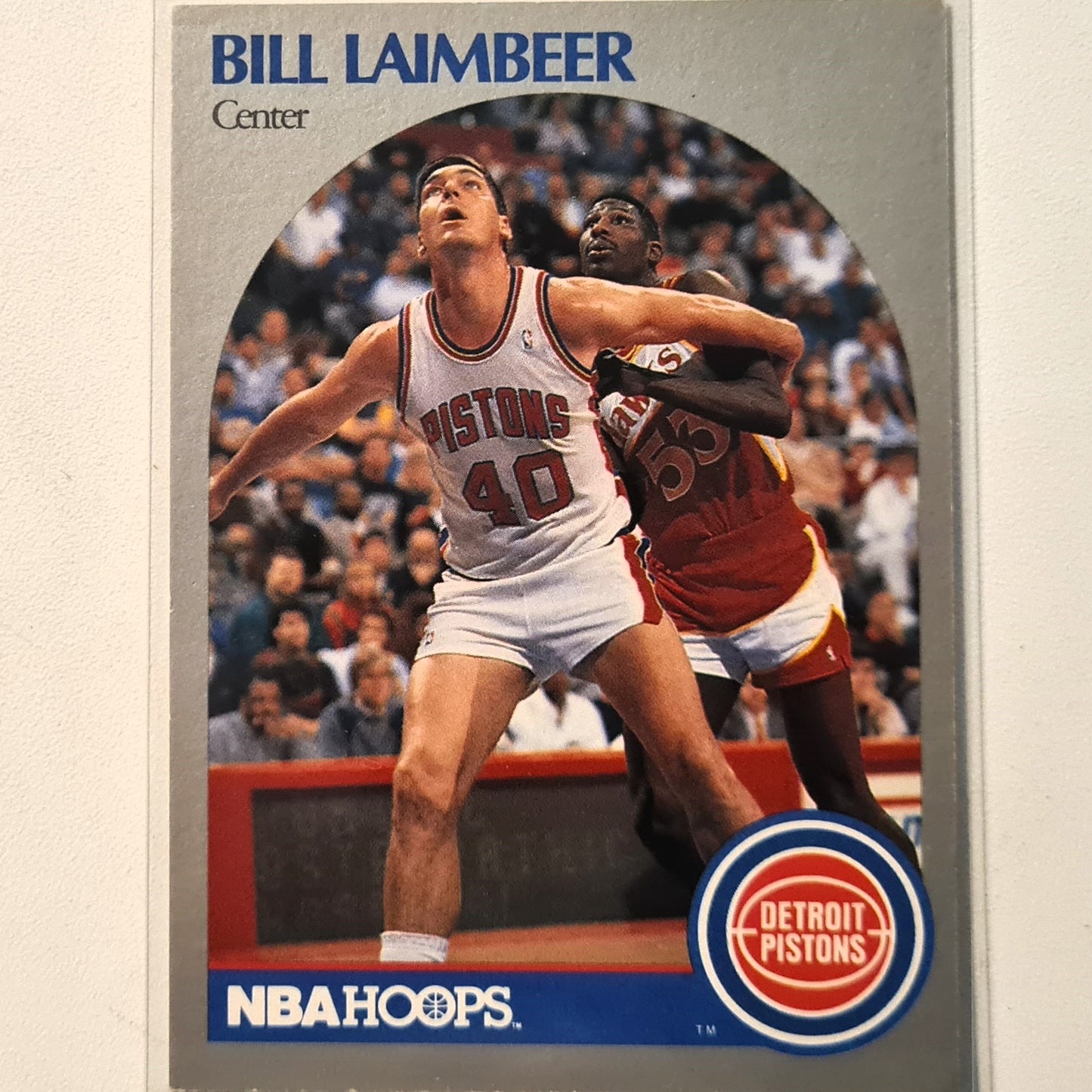 Bill Laimbeer 1990 NBA Hoops #108 NBA Basketball Detroit Pistons very good Sleeved