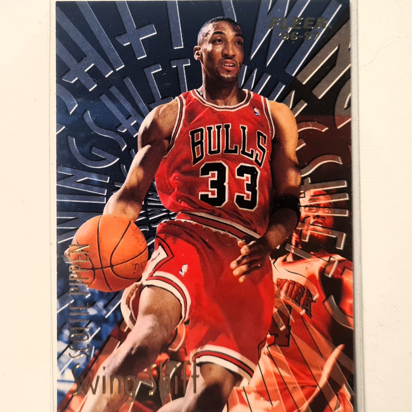 Scottie Pippen 1997 Fleer 96-97 Swing Shift 1 of 15 NBA Basketball Chicago Bulls Excellent Sleeved