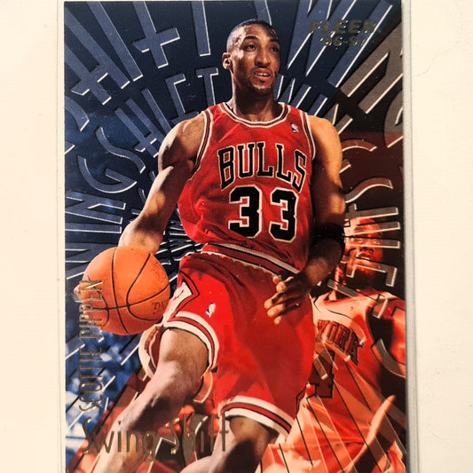 Scottie Pippen 1997 Fleer 96-97 Swing Shift 1 of 15 NBA Basketball Chicago Bulls Excellent Sleeved