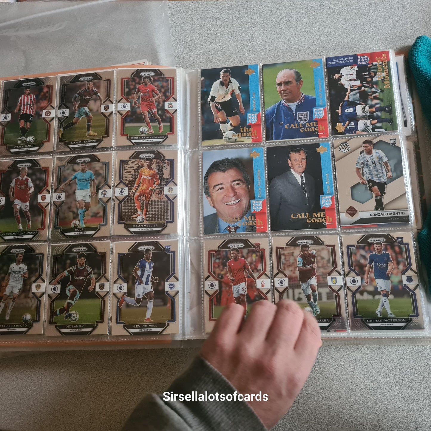 Football Soccer trading bulk binder bundle 333 cards 90's to present mixed sets teams players lot 3