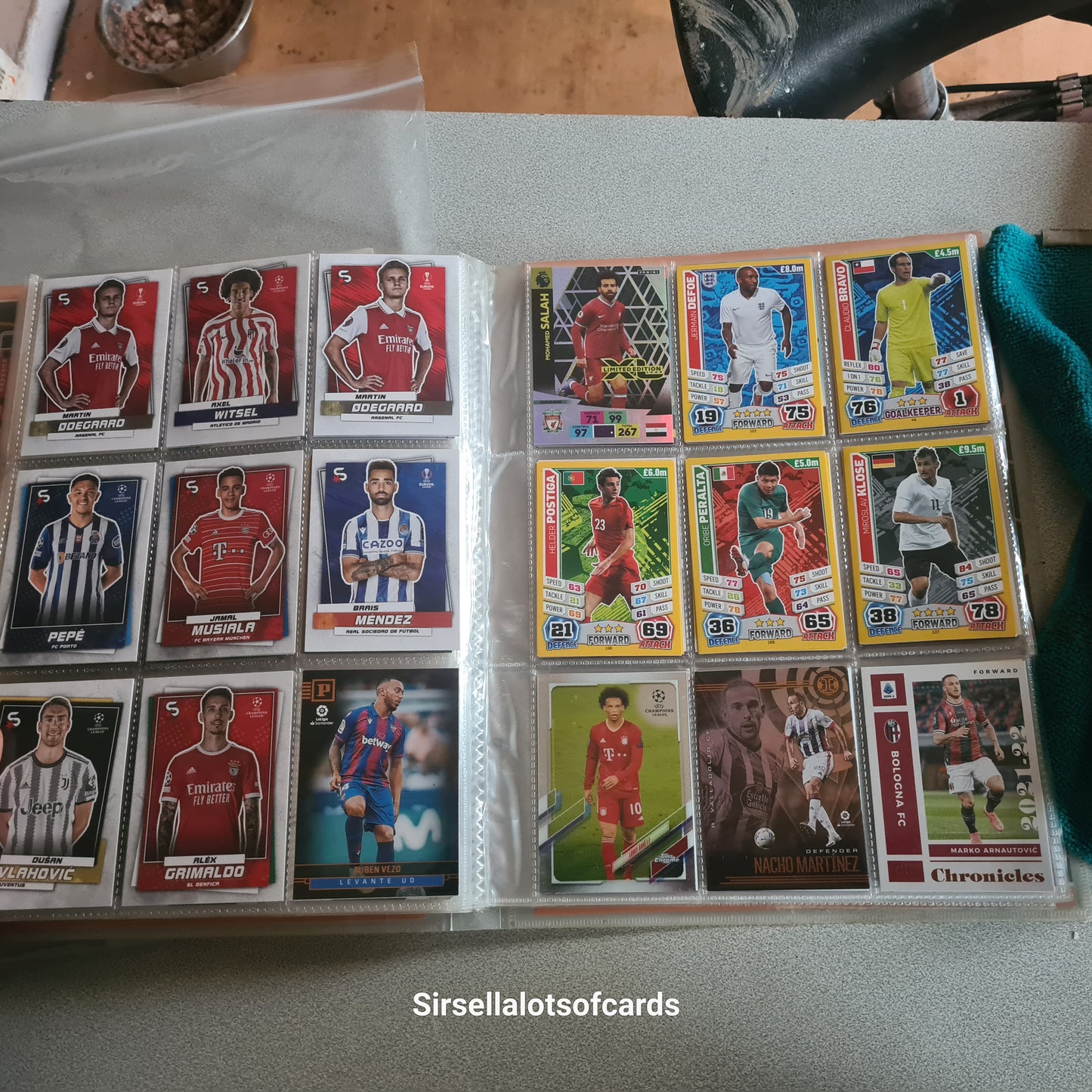 Football Soccer trading bulk binder bundle 333 cards 90's to present mixed sets teams players lot 3