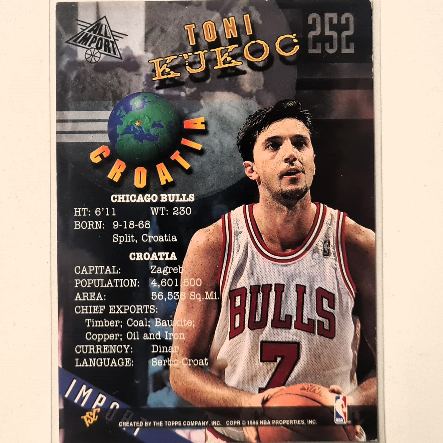 Toni Kukoc 1995 Topps Stadium Club all import Croatia #252 NBA Basketball Chicago Bulls fair/good Sleeved