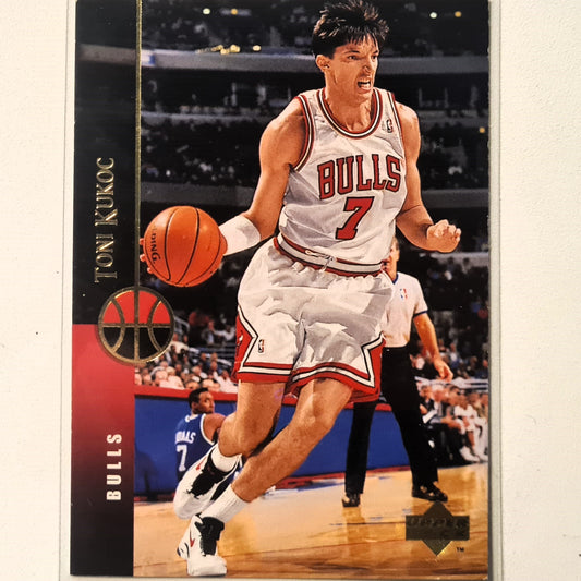 Toni Kukoc 1995 Upper-Deck  #216 NBA Basketball Chicago Bulls fair/good Sleeved