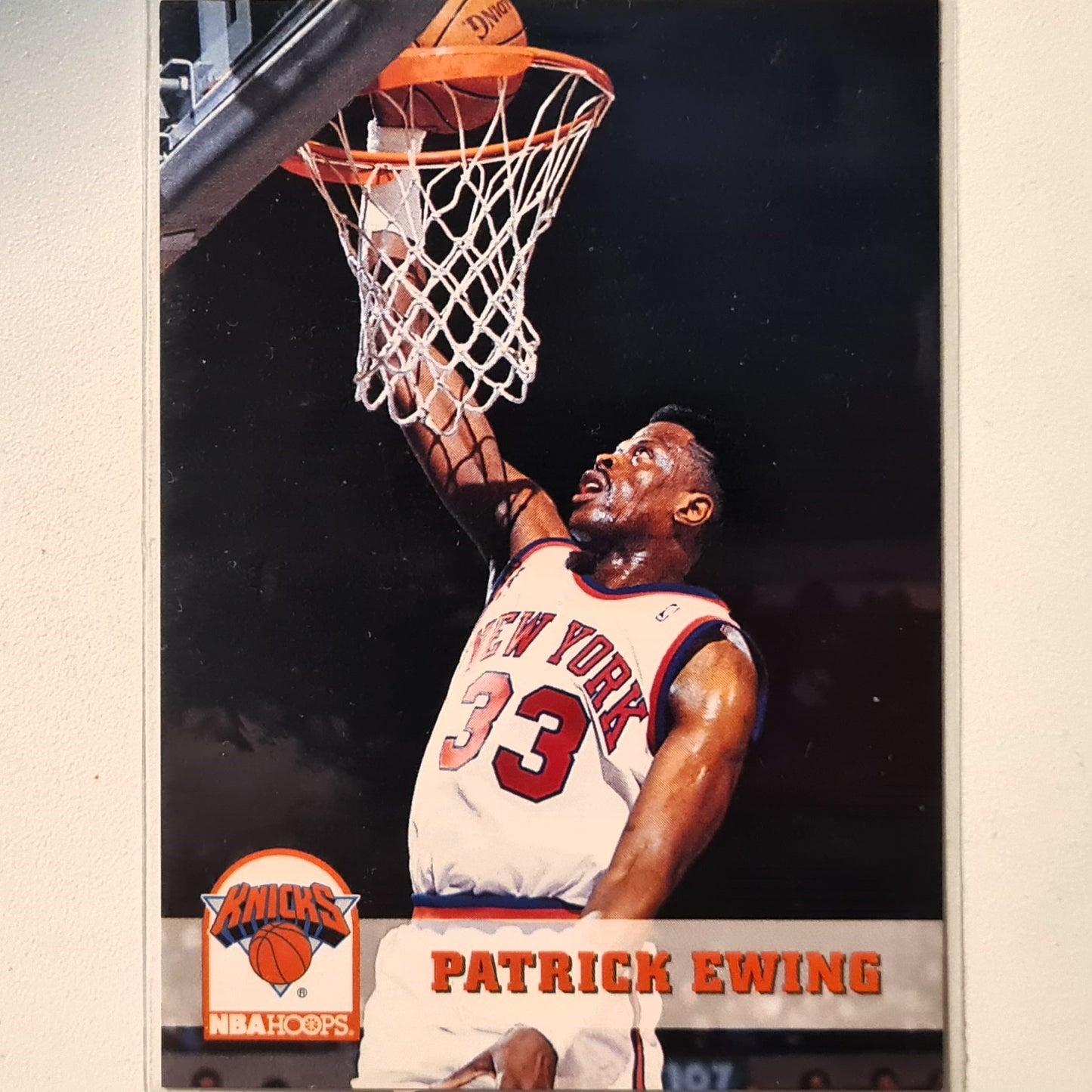 Patrick Ewing 1993 Skybox NBA Hoops #146 NBA Basketball New York Knicks Excellent sleeved