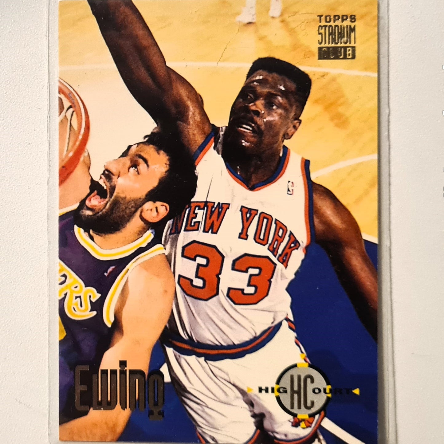 Patrick Ewing 1993 Topps Stadium Club high court #68 Basketball New York Knicks Excellent sleeved
