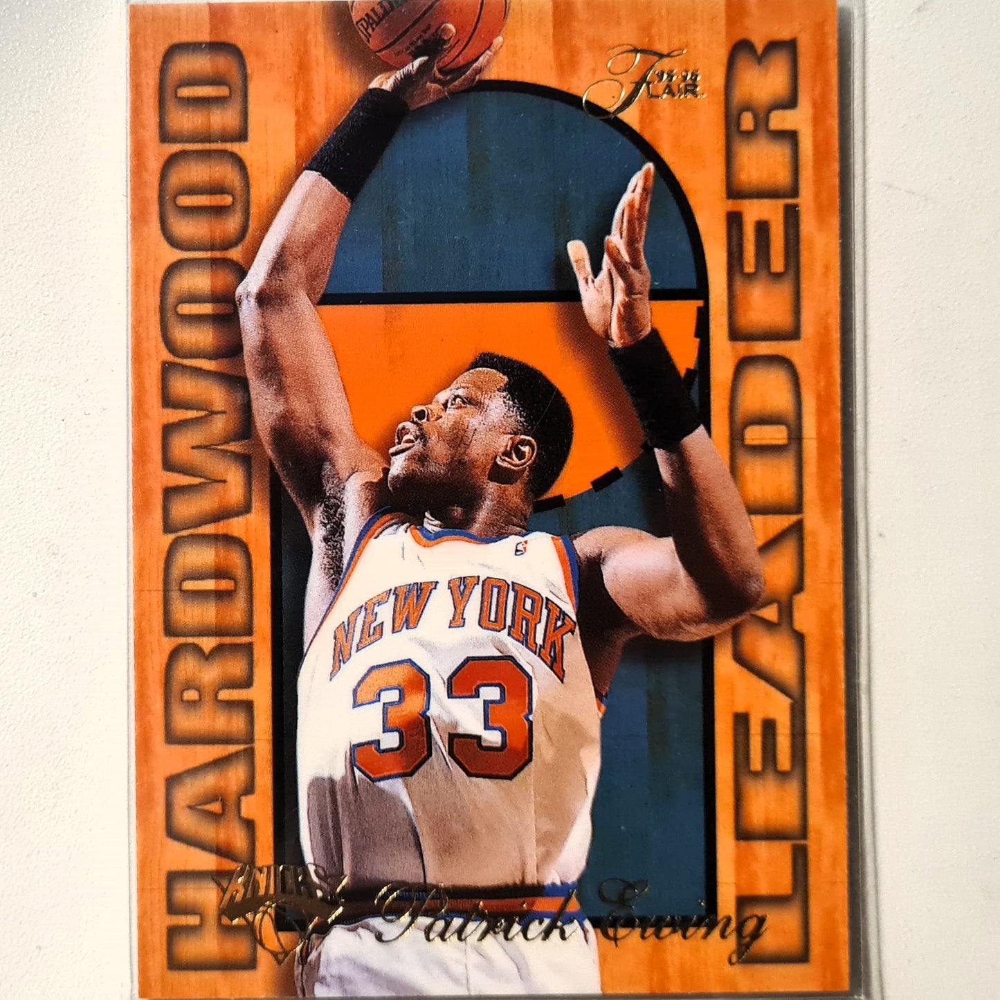 Patrick Ewing 1995 Fleer 95-96 Flair Hardwood Leader 18 of 27 NBA Basketball New York Knicks Excellent Sleeved