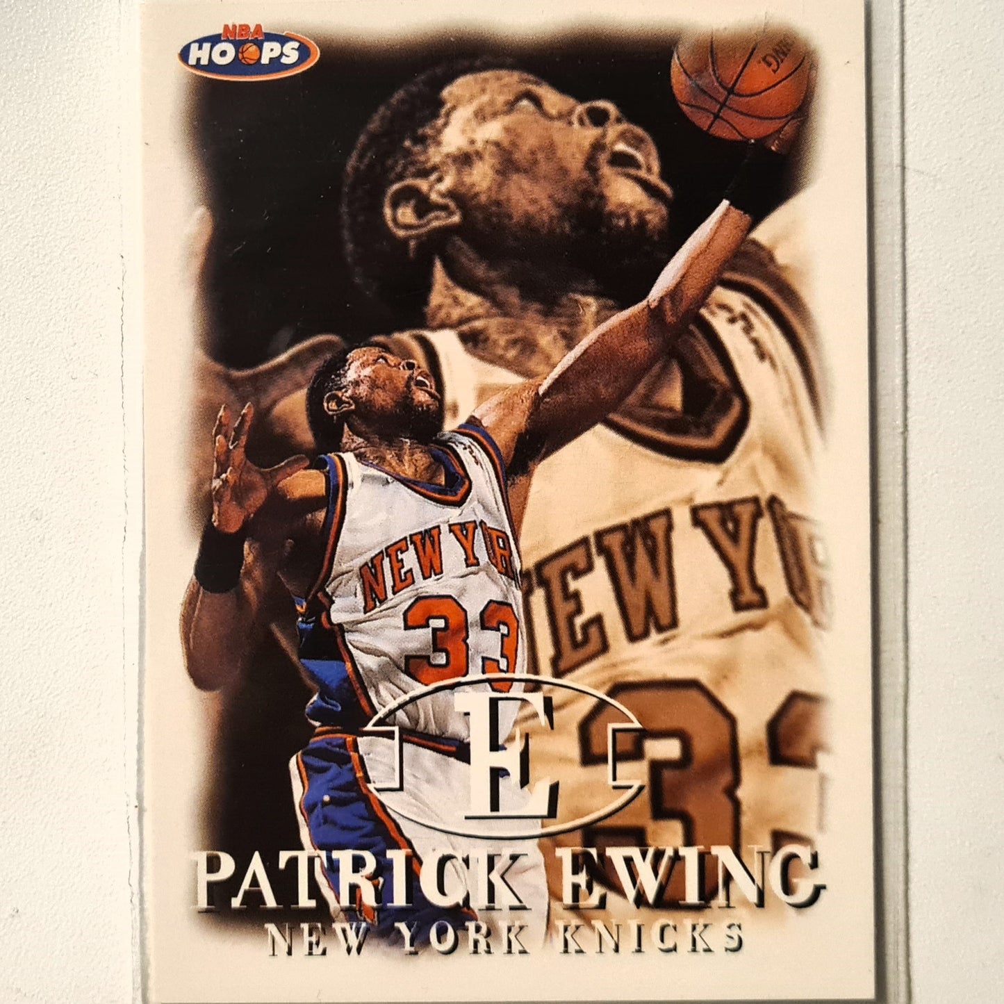 Patrick Ewing 1998 Skybox NBA Hoops #68 NBA Basketball New York Knicks Excellent Sleeved