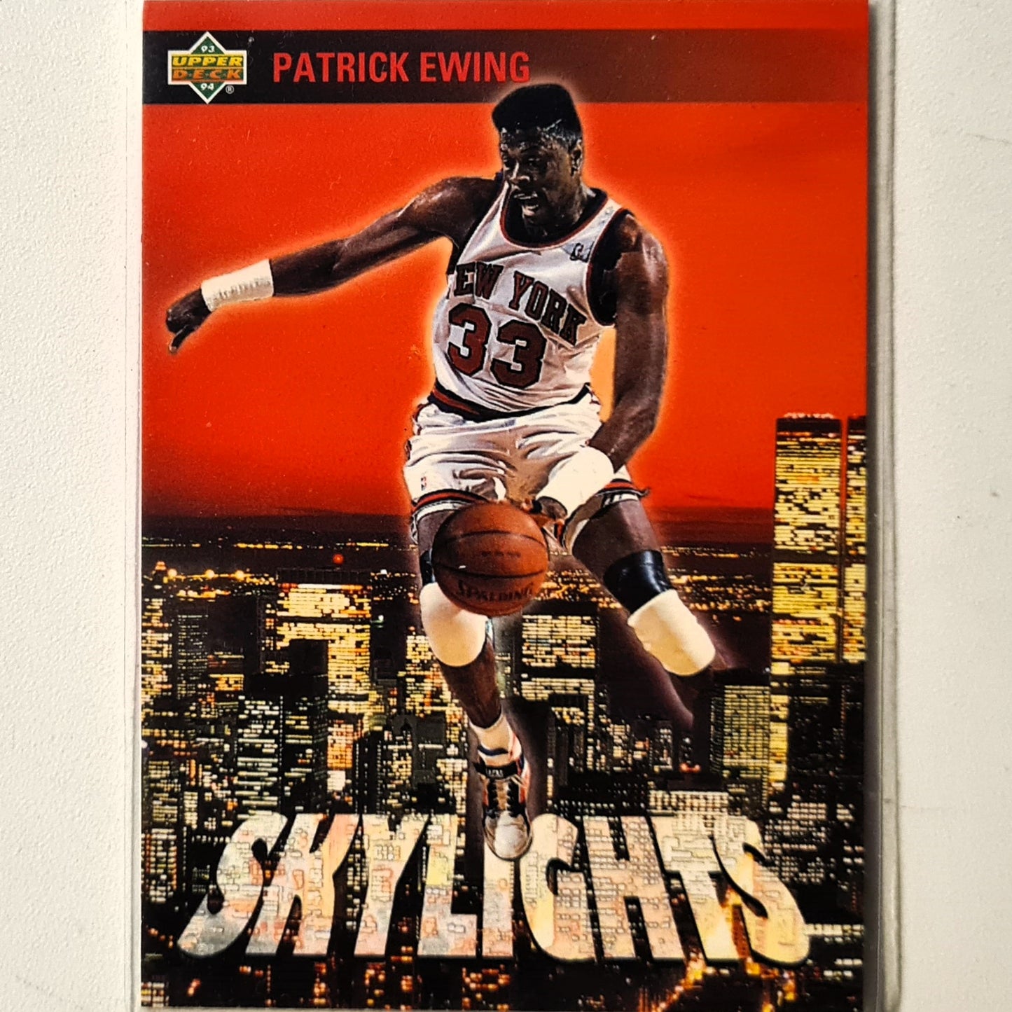 Patrick Ewing 1993 Upper-Deck Skylights insert #471  NBA Basketball New York Knicks Excellent Sleeved