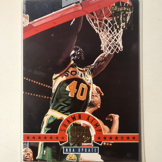 Shawn Kemp 1994 Skybox USA Basketball update right gold text variant  #16 NBA Basketball Seattle Super Sonics excellent Sleeved
