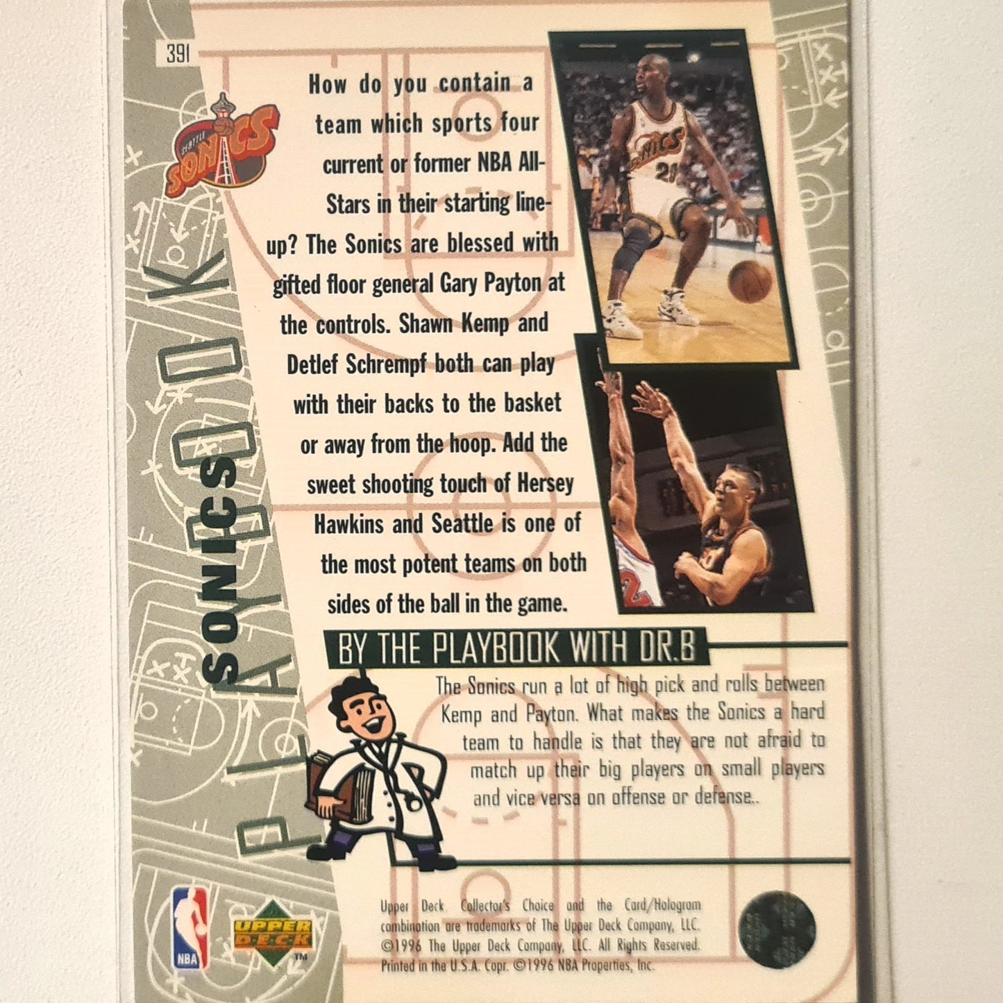 Shawn Kemp 1996 Upper-Deck playbook #391 NBA Basketball Seattle Super Sonics Excellent Sleeved