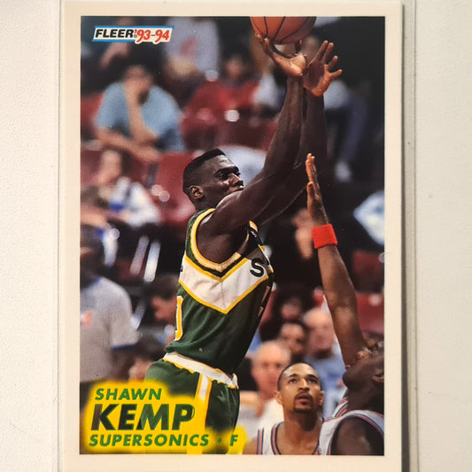 Shawn Kemp 1993 Fleer 93-94 #199 NBA Basketball Seattle Super Sonics excellent Sleeved