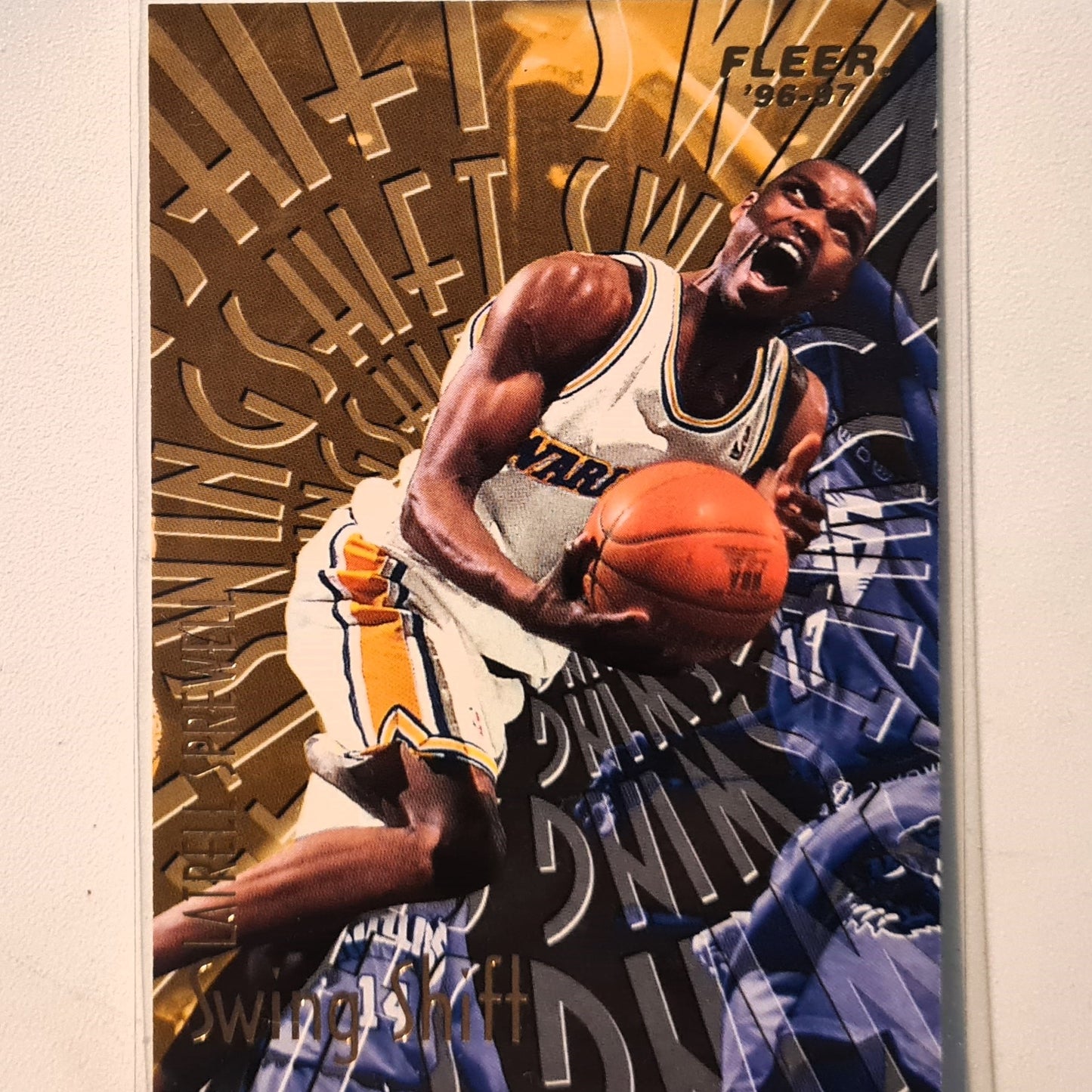 Lattrell Sprewell 1997 Fleer 96-97 Swing Shift 14 of 15 NBA Basketball Golden State Warriors Excellent Sleeved