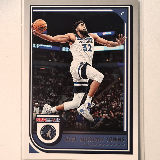 Karl-Anthony Towns 2022-23 Panini NBA Hoops #195 NBA Basketball Minnesota Timberwolves Excellent Sleeved