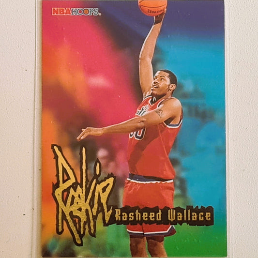 Rasheed Wallace 1996 Skybox NBA  Hoops Basketball #290 Rookie card Washington Bullets sleeved