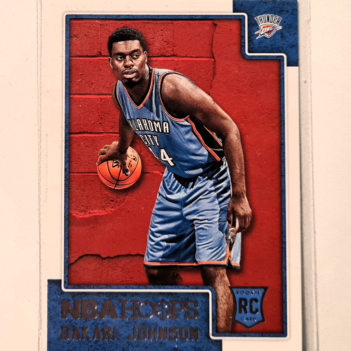 Dakari Johnson 2015-16 Panini NBA Hoops Rookie RC #282 NBA Basketball Oklahoma city thunder Excellent sleeved