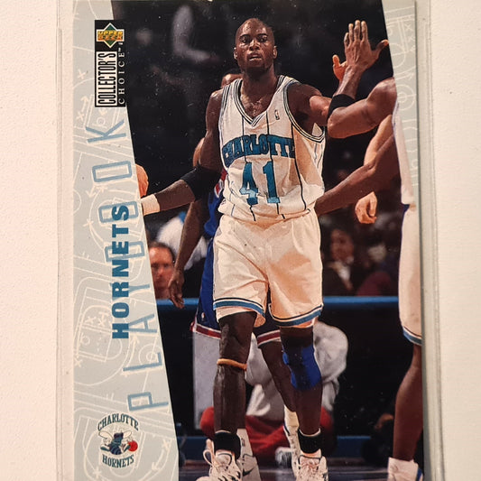 Team Squad 1996 Upper-Deck Playbook #369 NBA Basketball Charlotte Hornets Excellent sleeved