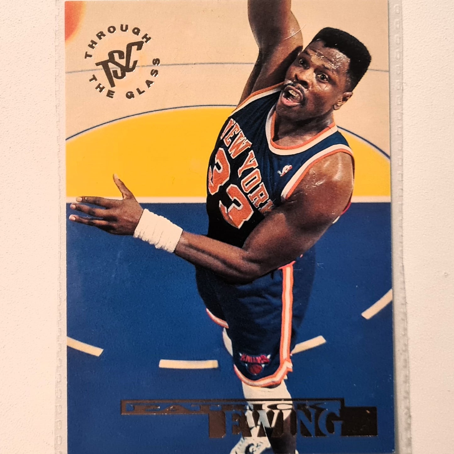 Patrick Ewing 1994 Topps through the glass #2 NBA Basketball New York Knicks excellent Sleeved