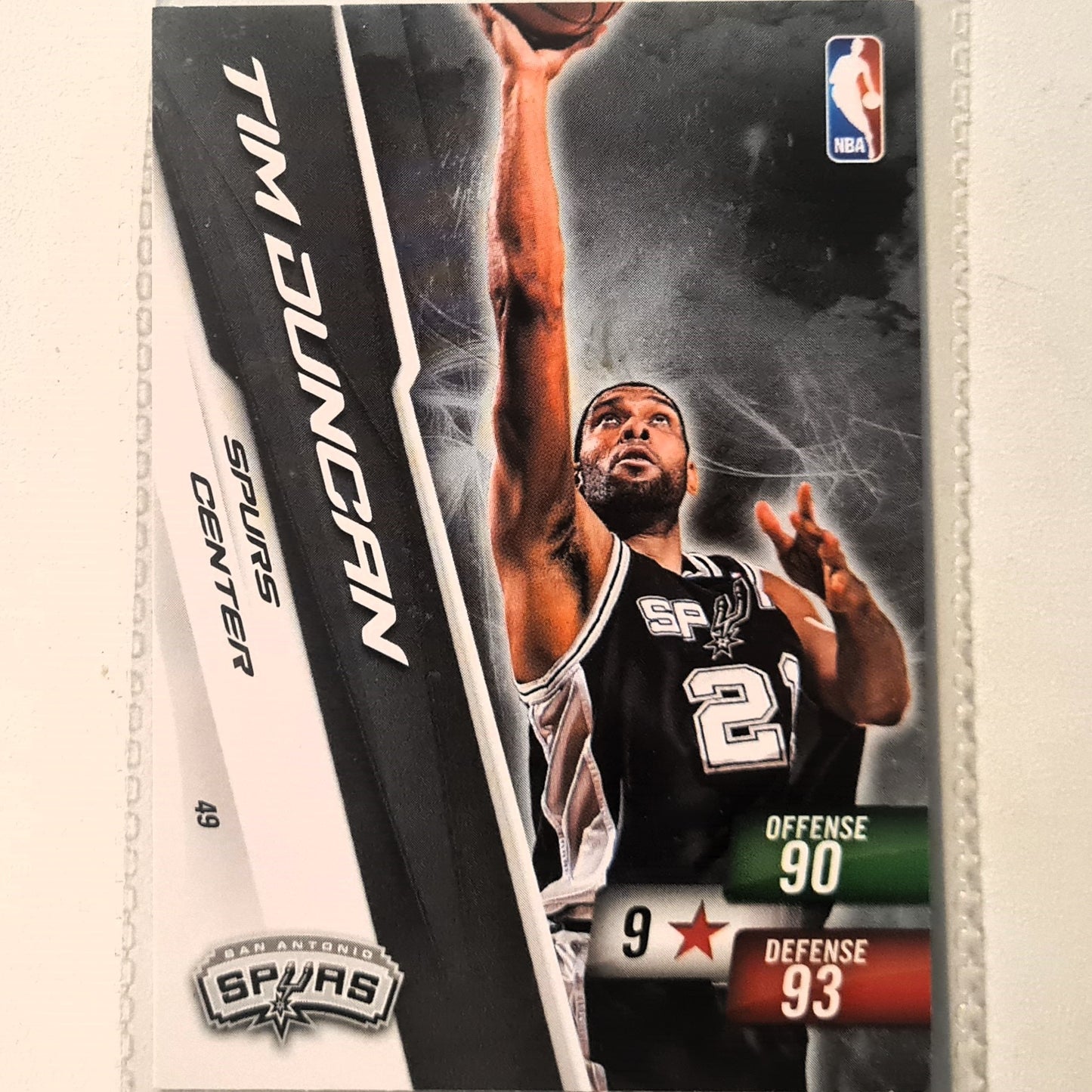 Tim Duncan 2010-11 Panini Adrenalyn XL #49 NBA Basketball San Antonio Spurs very good