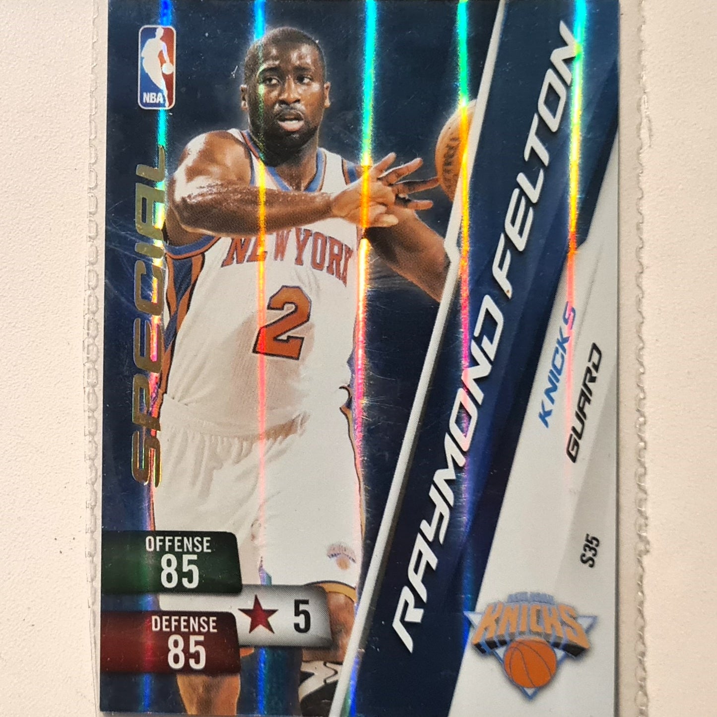 Raymond Felton 2010-11 Panini Adrenalyn XL Special Hologram S35 NBA Basketball New York Knicks very good/excellent sleeved