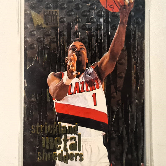 Rod Strickland 1996 Fleer metal 96-97 Metal Shredders #148 NBA Basketball Portland Trail Blazers Excellent sleeved