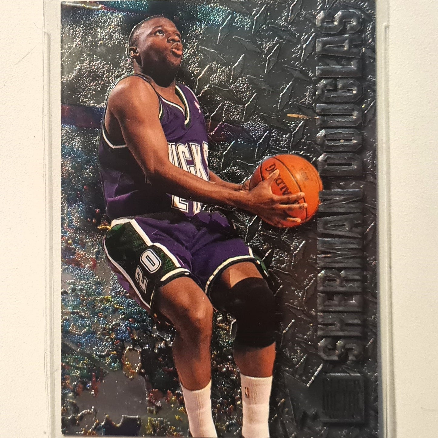 Sherman Douglas 1996 Fleer metal 96-97 #56 NBA Basketball Sacramento Kings Excellent sleeved