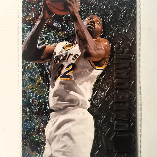 Dale Davis 1996 Fleer metal 96-97 #40 NBA Basketball Indiana Pacers Excellent sleeved