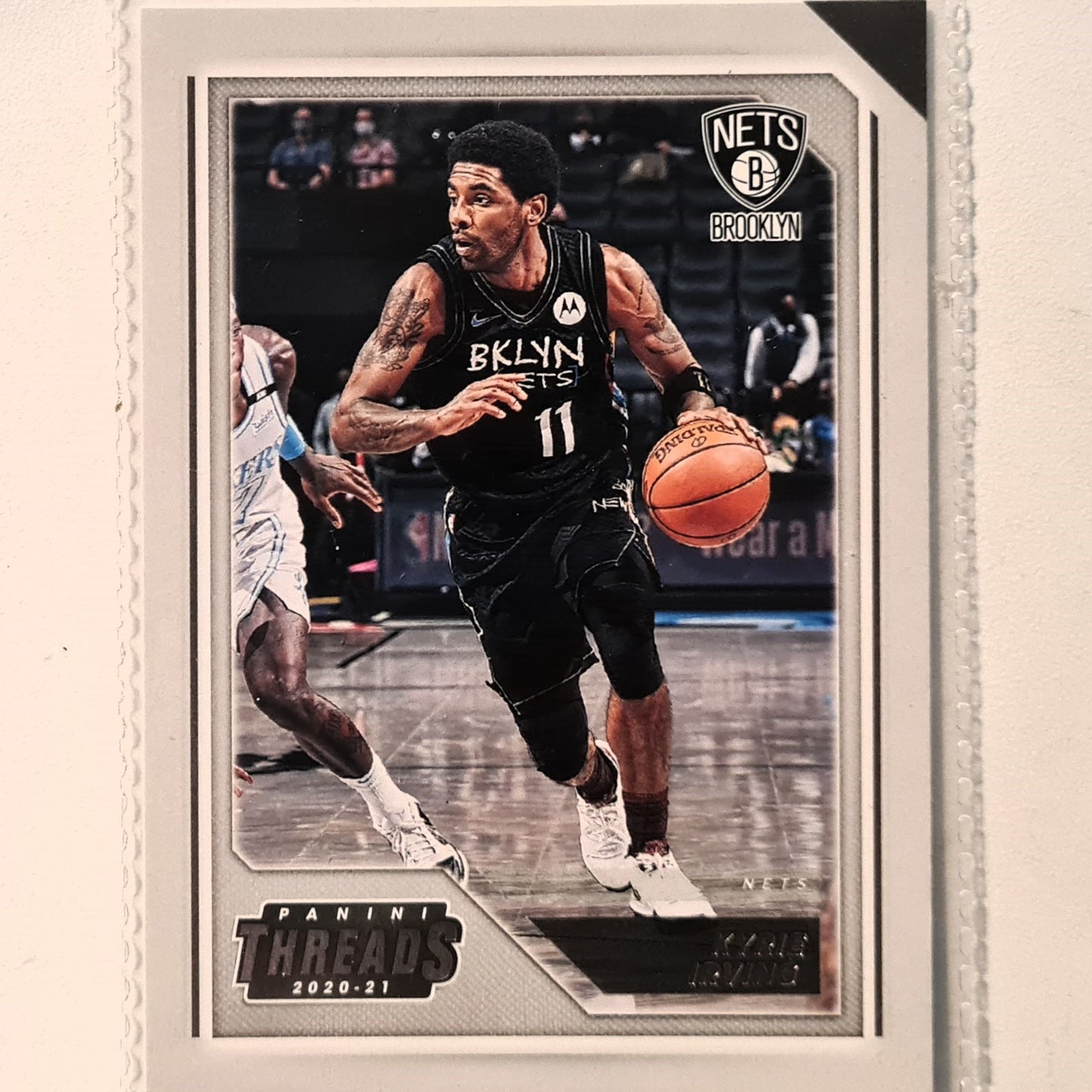 Kyrie Irving 2020-21 Panini Chronicles Threads #78 NBA Basketball Brooklyn Nets excellent Sleeved
