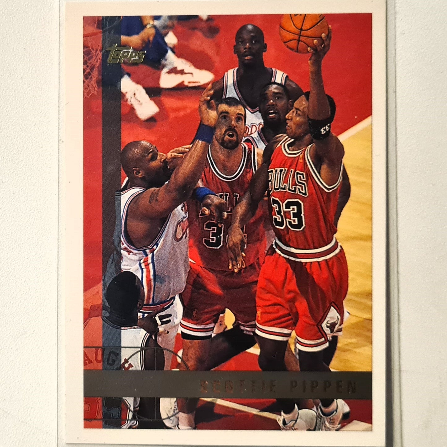 Scottie Pippen 1997 Topps #1 NBA Basketball Chicago Bulls Excellent Sleeved