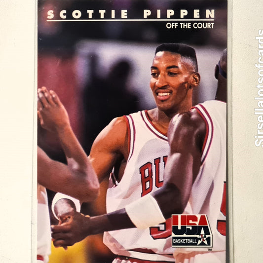 Scottie Pippen 1992 USA Basketball off the court #68 NBA Basketball Chicago Bulls very good Sleeved
