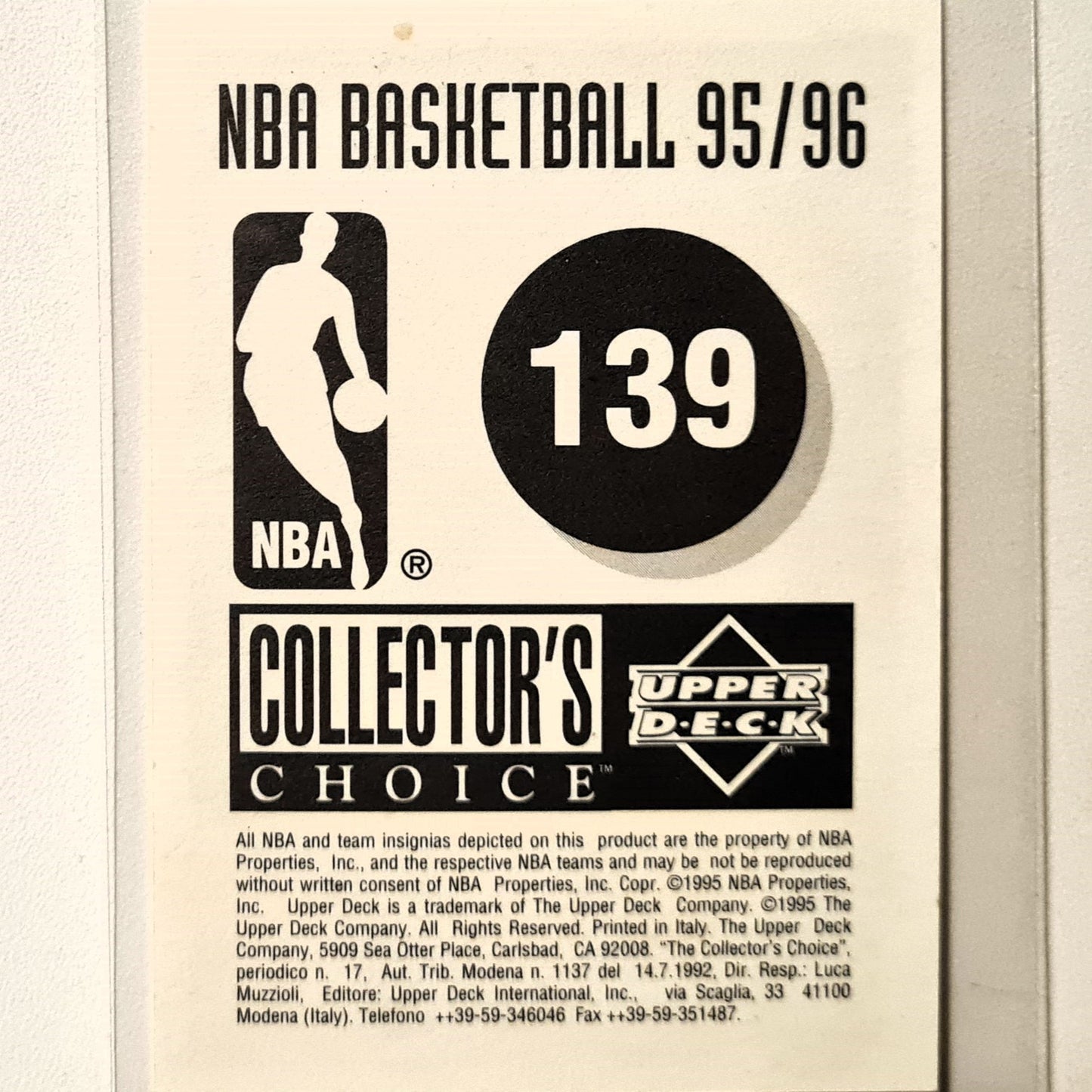 Grant Hill 1995 Upper-Deck NBA Basketball 95/96 Sticker #139 NBA Basketball Detroit Pistons Excellent sleeved