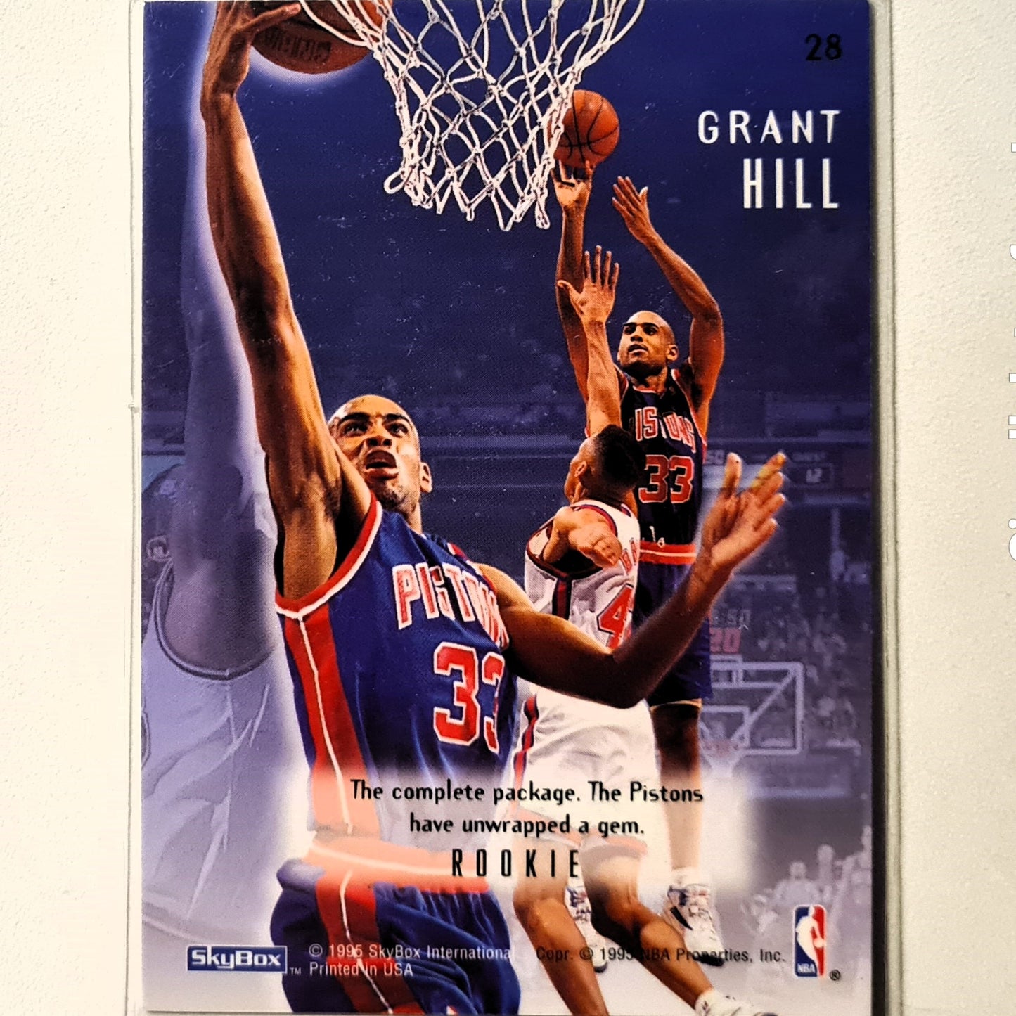 Grant Hill 1995 Skybox Emotion Pumped Rookie RC #28 NBA Basketball Detroit Pistons Excellent sleeved