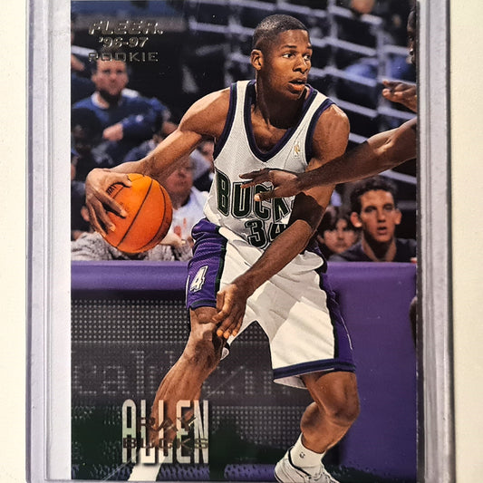 Ray Allen 1996 Fleer 96-97 Rookie RC #212 NBA Basketball Milwaukee Bucks Excellent sleeved