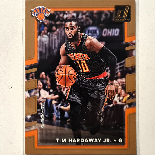 Tim Hardaway Jr 2017-18 Panini Donruss #97 NBA Basketball New York Knicks sleeved