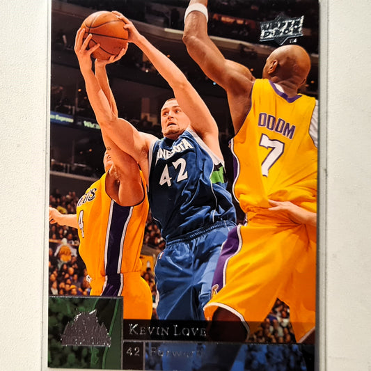 Kevin Love 2009-10 Upper-Deck #107 NBA Basketball Minnesota Timberwolves Excellent sleeved