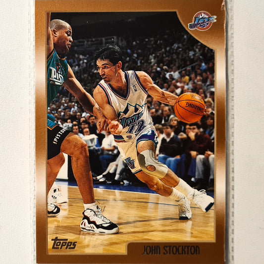 John Stockton 1998 Topps #73 NBA Basketball Utah Jazz Excellent sleeved