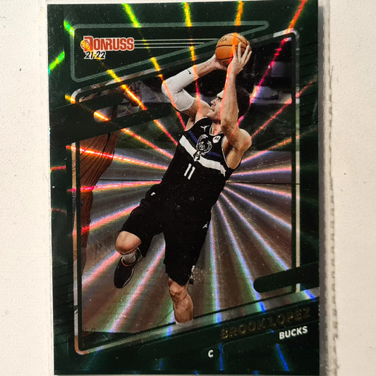 Brook Lopez 2021-22 Panini Donruss green Laser #88 NBA Basketball Milwaukee Bucks Excellent sleeved