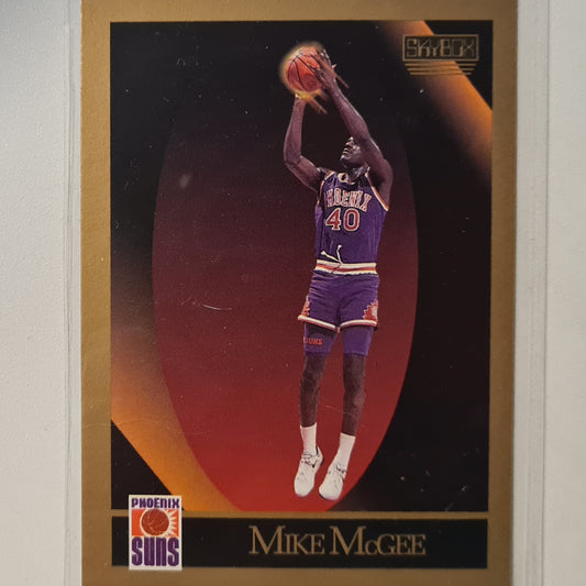 Mike McGee 1990 Skybox #227 NBA Basketball Phoenix Suns very good Sleeved