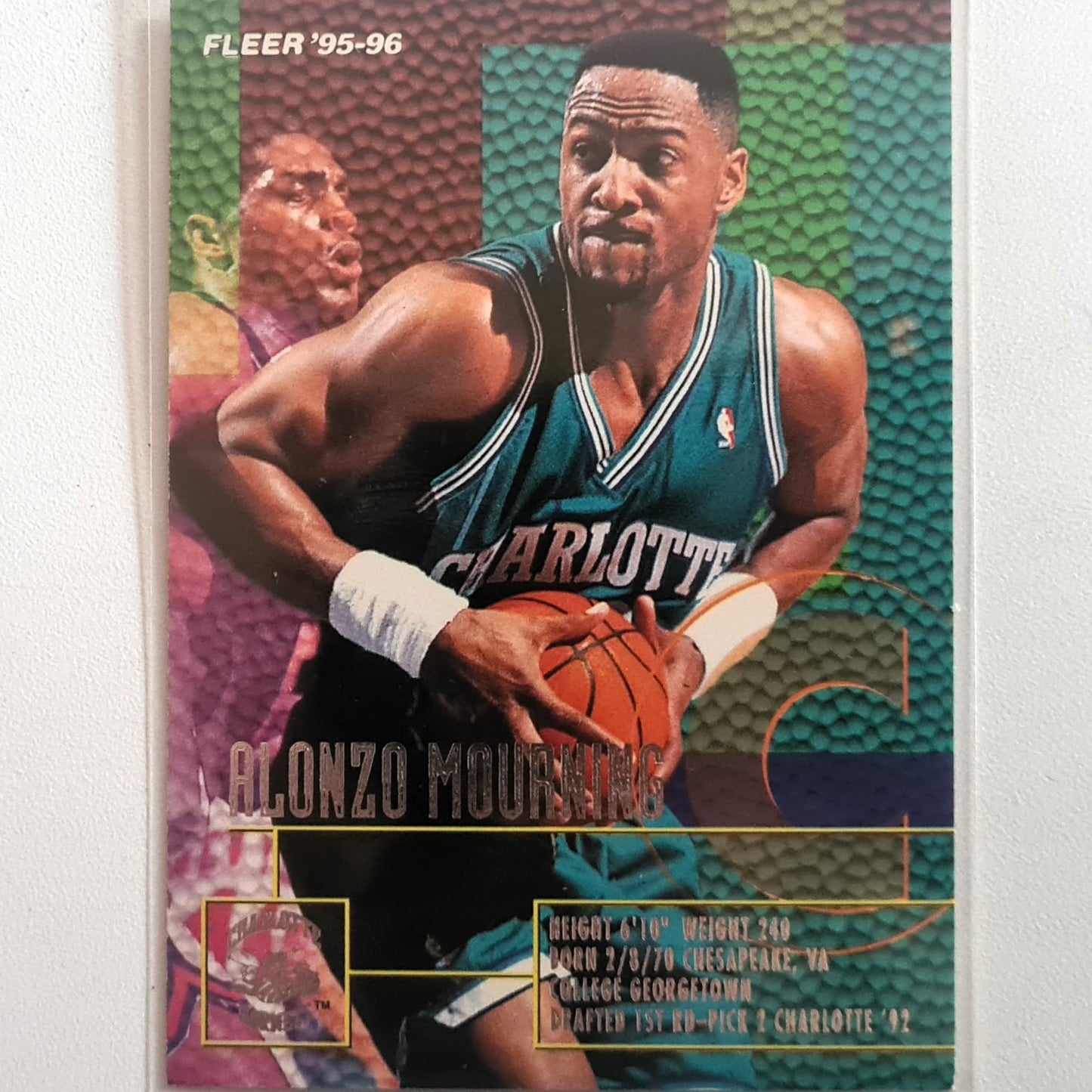 Alonzo Mourning 1995 Fleer 95-96 #19 NBA Basketball Charlotte Hornets Excellent Sleeved