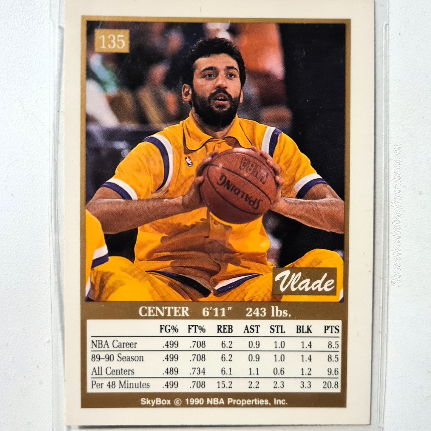 Vlade Divac 1990 Skybox #135 NBA Basketball LA Lakers Excellent Sleeved