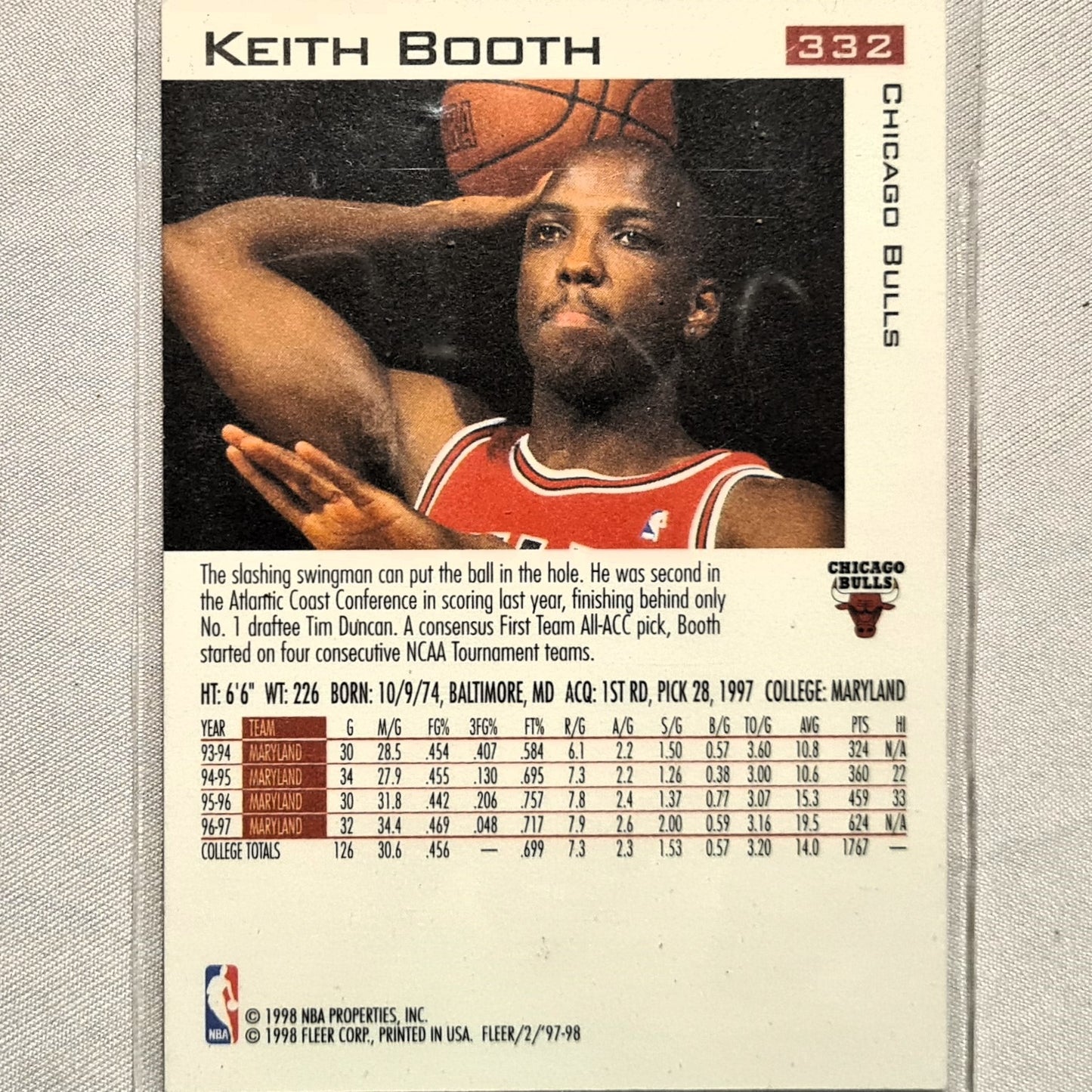 Keith Booth 1997 Fleer 97-98 Rookie #332 NBA Basketball Chicago Bulls Excellent sleeved