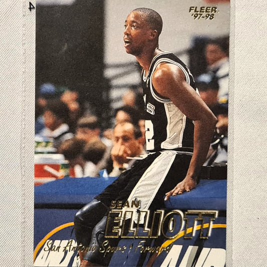 Sean Elliott 1997 Fleer 97-98  #133 NBA Basketball San Antonio Spurs very good example
