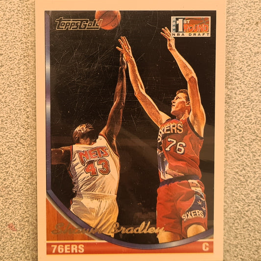 Shawn Bradley 1994 Topps Gold 1st round draft rookie RC #308 Basketball Philadelphia 76ers sleeved