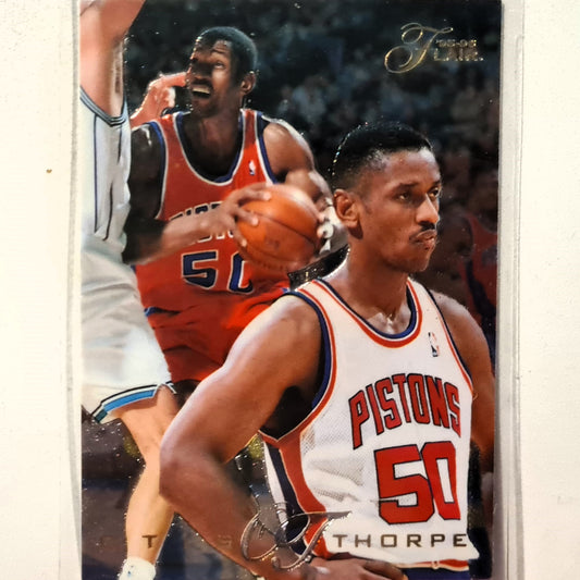Otis Thorpe 1996 Fleer Flair 95-96 #164 NBA Basketball Detroit Pistons Excellent Sleeved