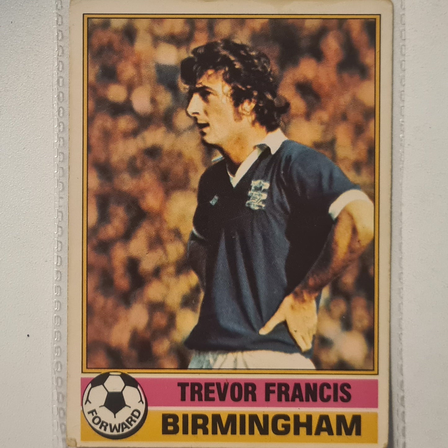 Trevor Francis 1977 Topps chewing gum #255 soccer Birmingham City fair Sleeved