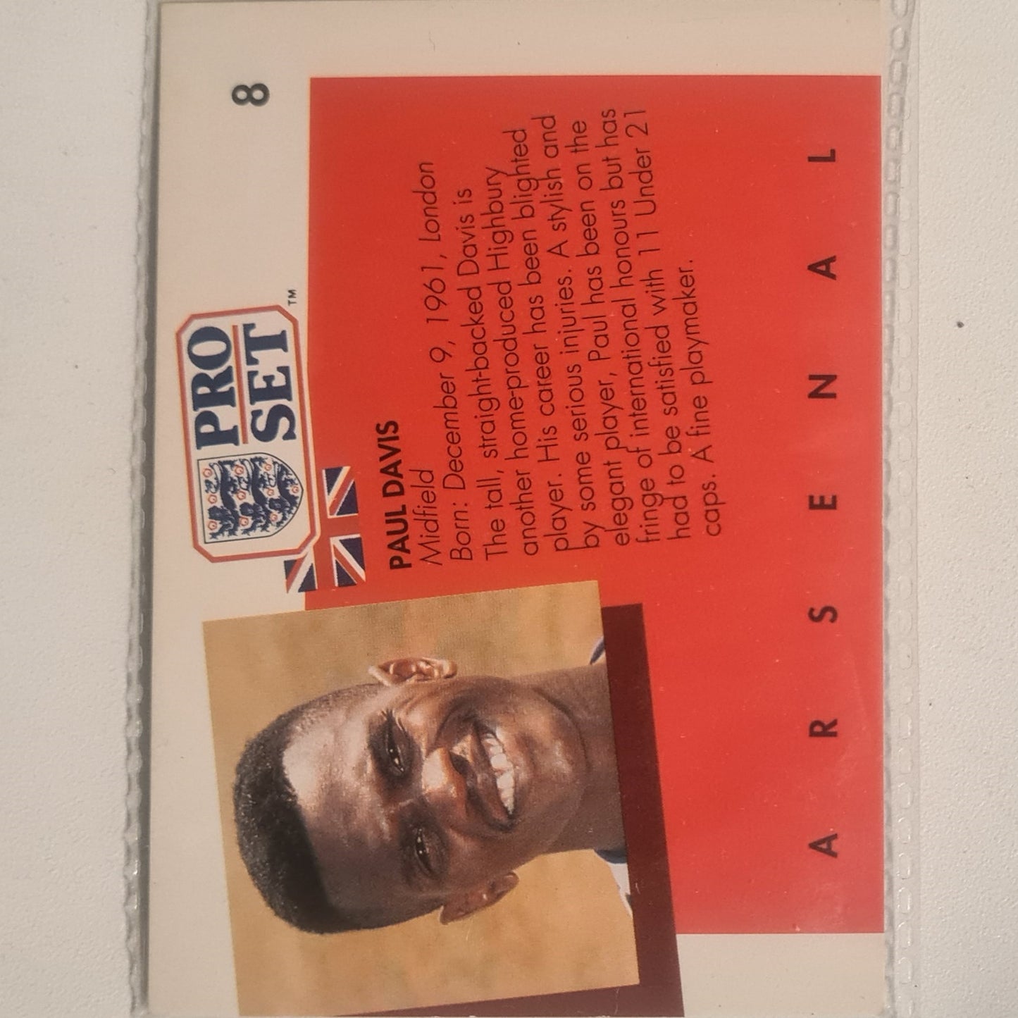 Paul Davis 1990-91 Pro Set #8  soccer football Arsenal very good Sleeved