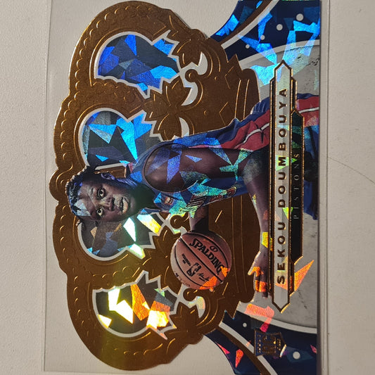 Sekou Doumbouya 2019-20 Panini Crowne Royale Rookie RC #41 NBA Basketball Detroit Pistons Excellent sleeved