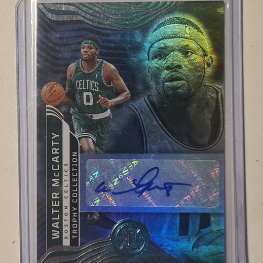 Walter McCarty 2021-22 Panini illusions trophy collection Auto TC-WMC NBA Basketball Boston Celtics excellent