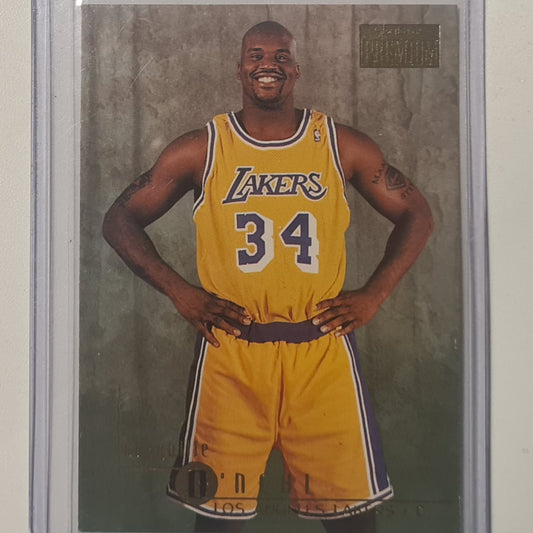 Shaquille O'Neal 1996 Skybox Premium #58 NBA Basketball LA Lakers very good-Excellent sleeved