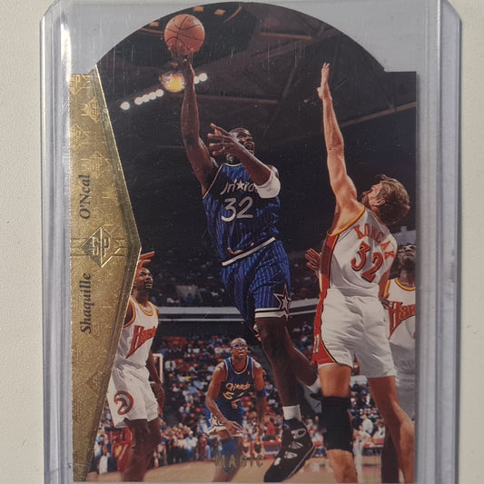 Shaquille O'Neal 1995 Upper-Deck die-cut D121  NBA Basketball Orlando Magic Excellent Sleeved